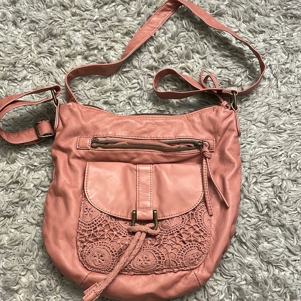 CROSS BODY PURSE